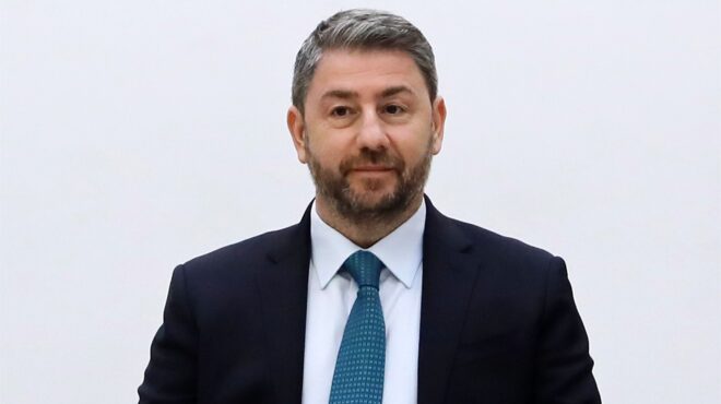 νίκος-ανδρουλάκης-κλειστό-564145501