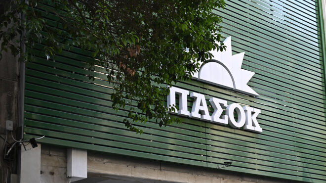 θεωρείο-ο-αξιωματικός-του-πασοκ-564111076