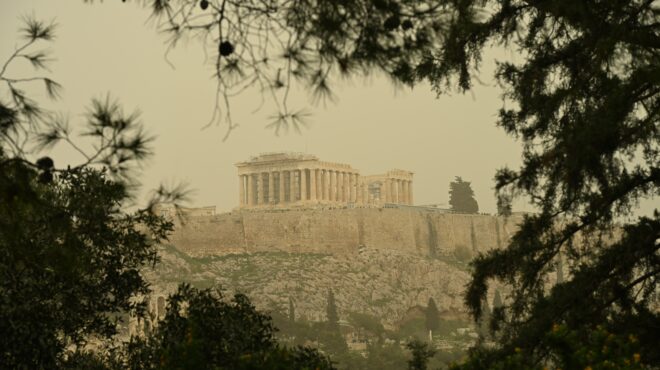 καιρός-βροχές-σποραδικές-καταιγίδες-564131320