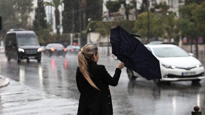 κακοκαιρία-erminio-σε-κόκκινο-συναγερμό-ο-564152905