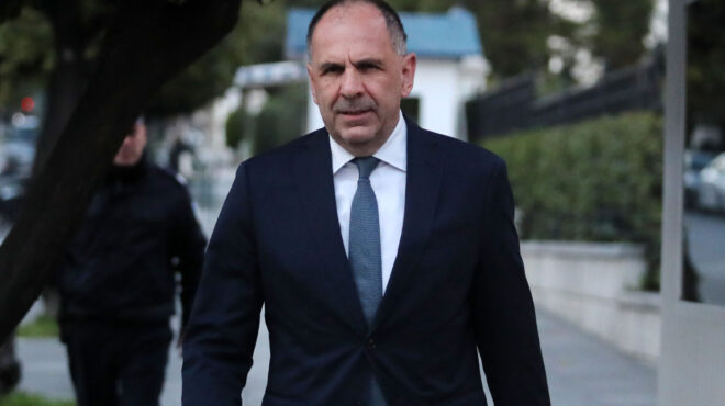 εντός-και-εκτός-οι-γρίφοι-του-βερολίνο-564129433