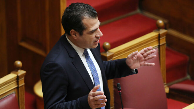 ο-πλεύρης-ανοίγει-τη-συζήτηση-για-την-μ-564121342