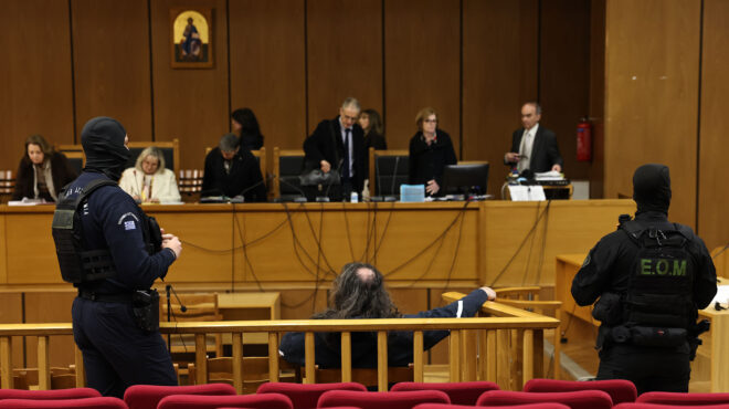 δίκη-χρυσής-αυγής-ποινές-13-ετών-στο-διε-564119716