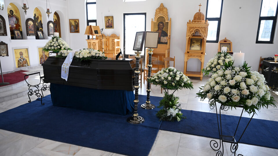 Το «τελευταίο αντίο» στον Γιώργο Μαρίνο [φωτογραφίες]-1