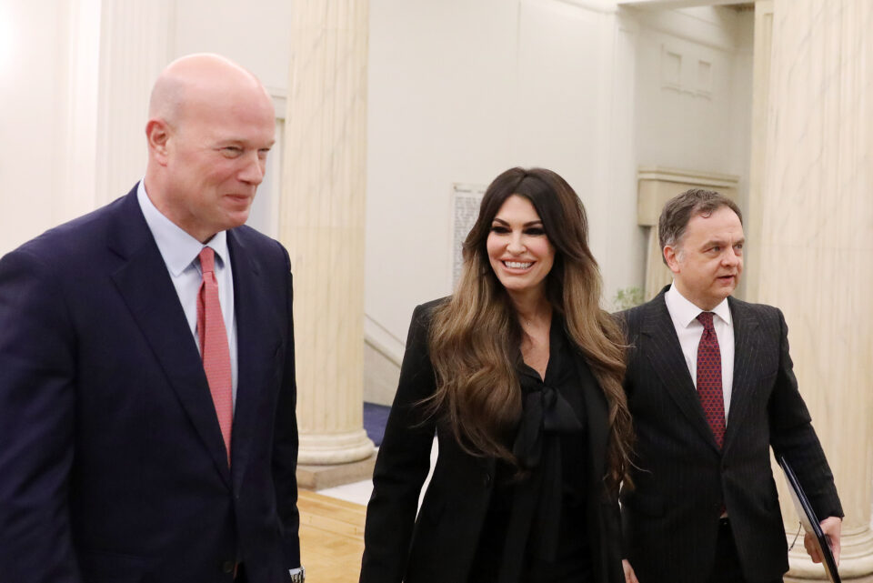 Συνάντηση Γεραπετρίτη με τον μόνιμο αντιπρόσωπο των ΗΠΑ στο NATO – Παρούσα και η Γκίλφοϊλ-3