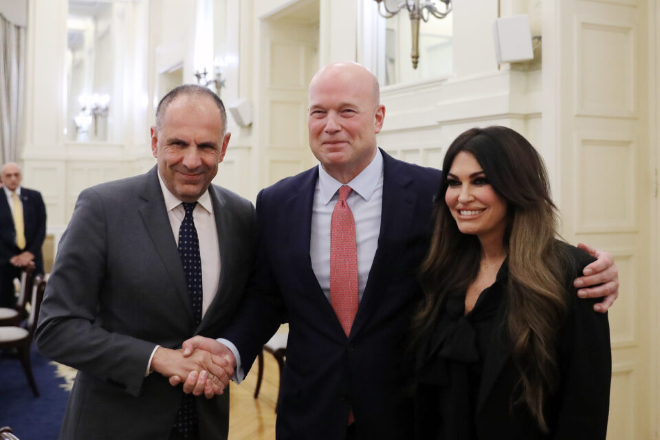 Συνάντηση Γεραπετρίτη με τον μόνιμο αντιπρόσωπο των ΗΠΑ στο NATO – Παρούσα και η Γκίλφοϊλ-1