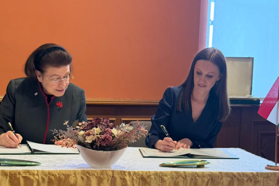 Επαναπατρίζονται 9 αγγεία που είχαν κλαπεί από το Αρχαιολογικό Μουσείο του Aργους-1