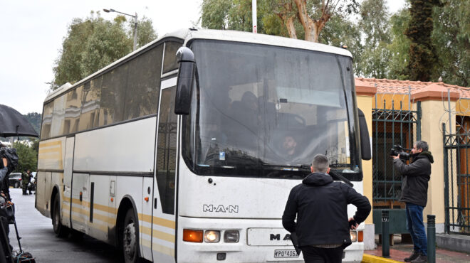 πώς-δρούσε-η-συμμορία-που-εξαπατούσε-τ-564141847