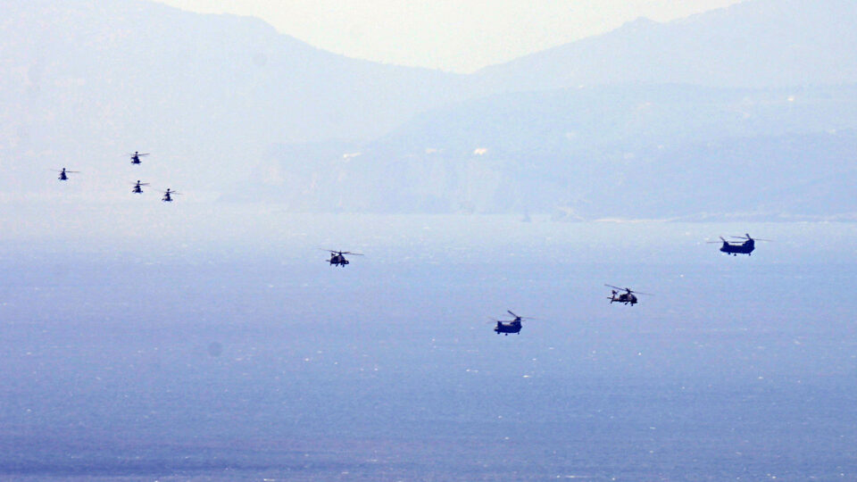 25η Μαρτίου: Μεγαλειώδης η στρατιωτική παρέλαση στην Αθήνα [φωτογραφίες]-5