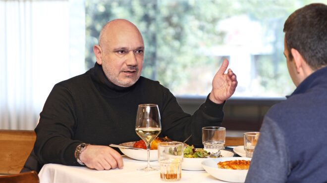 σπύρος-παπαγεωργίου-να-δώσουμε-μια-ευ-564113494