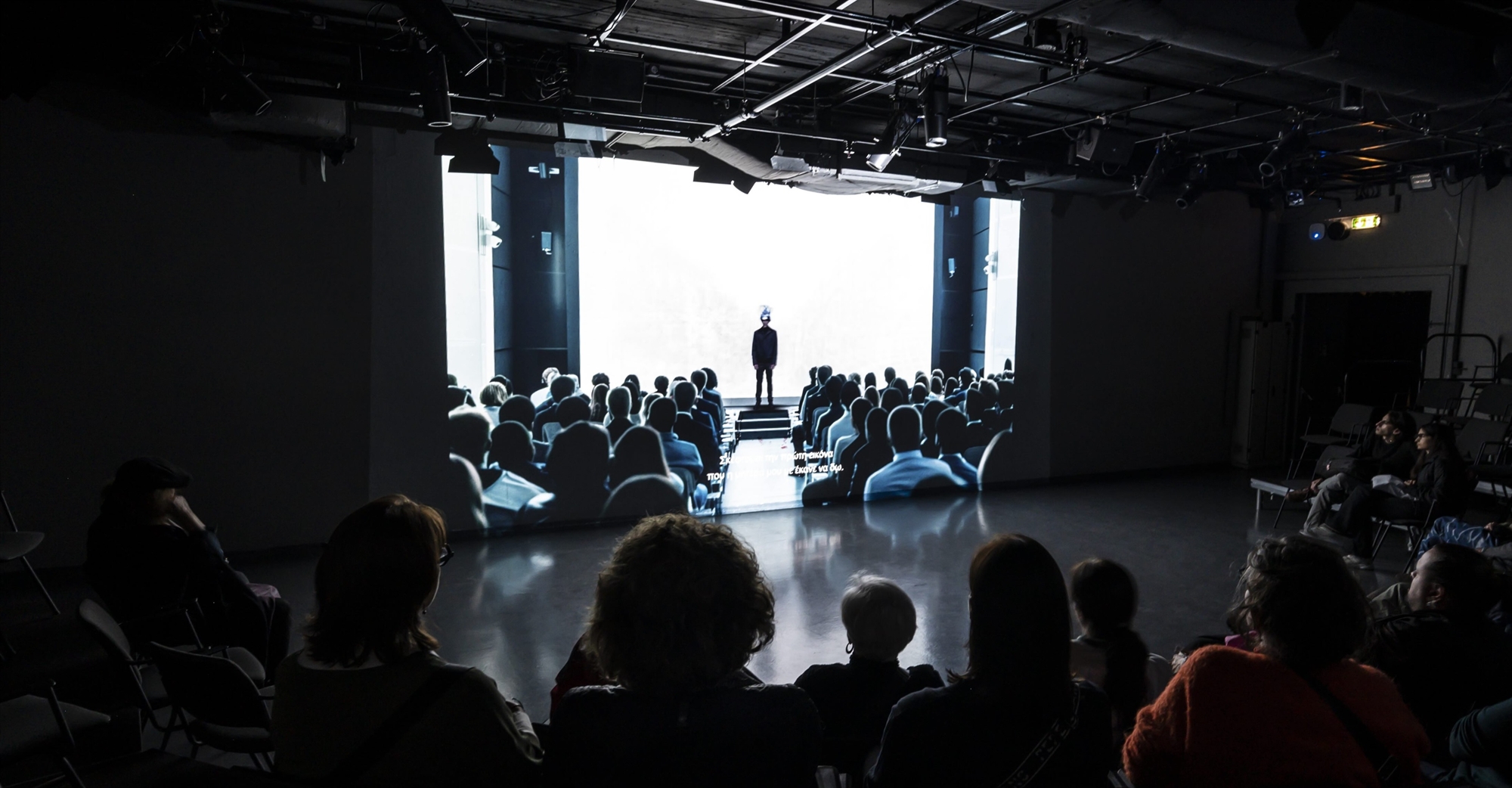 Ξενάγηση στο «άγνωστο» Δημοτικό Θέατρο Πειραιά μέσω τεχνητής νοημοσύνης-2