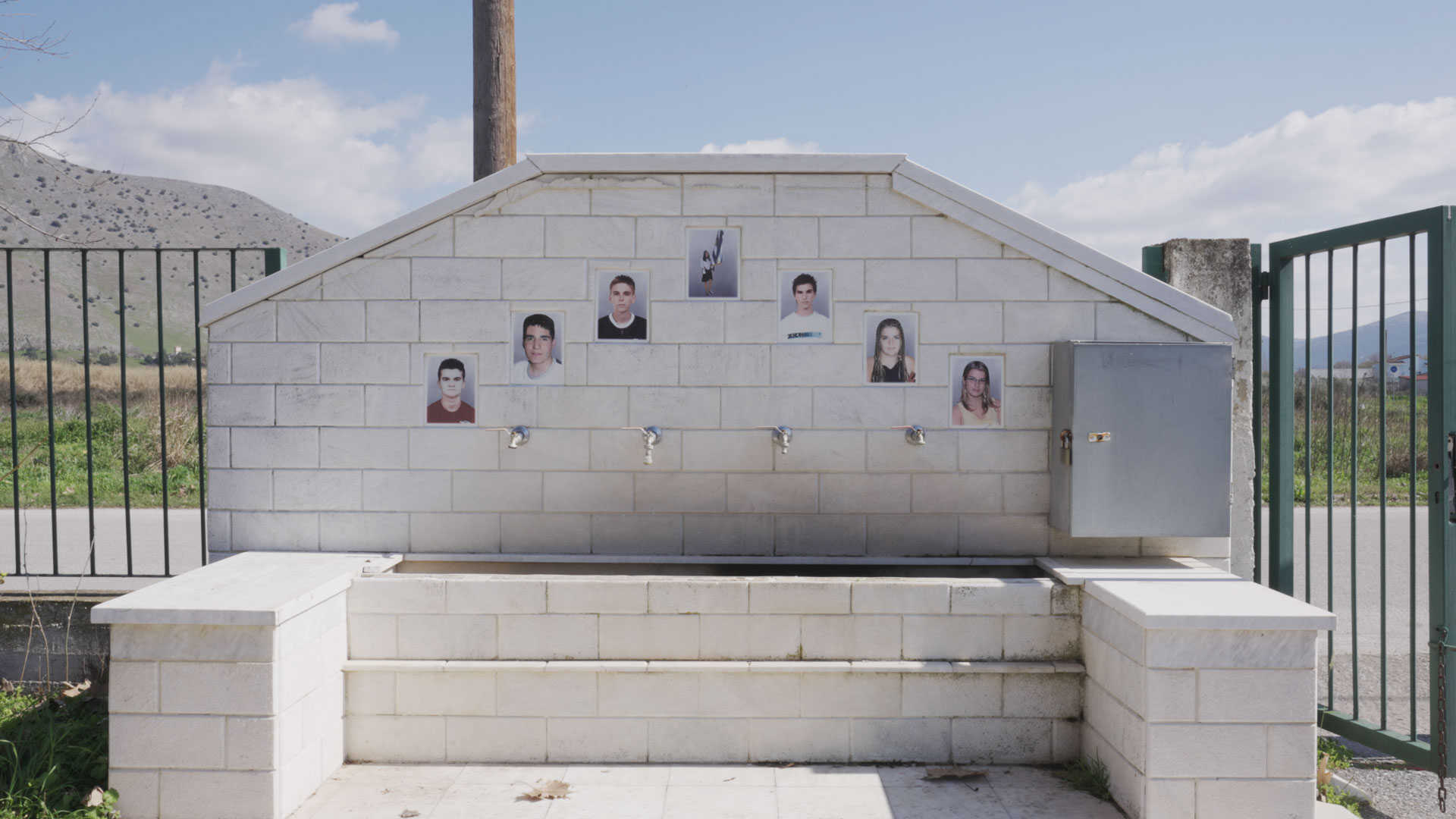 Φαρκαδόνα: Οι ανοιχτές πληγές 22 χρόνια μετά-3