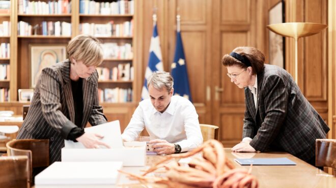 μητσοτάκης-το-μήνυμα-των-200-της-καισαρι-564111256