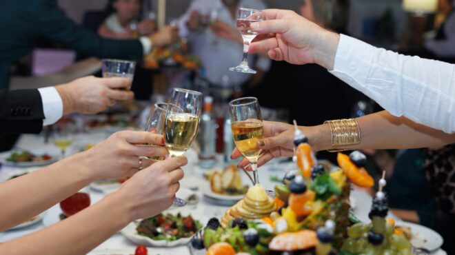 ψηφιακό-πελατολόγιο-και-σε-γάμους-πάρ-564123196