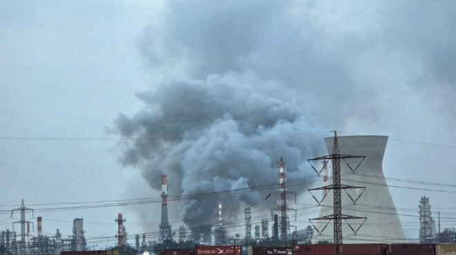 μπαράζ-μέτρων-για-να-ανακοπούν-οι-ενερ-564134509