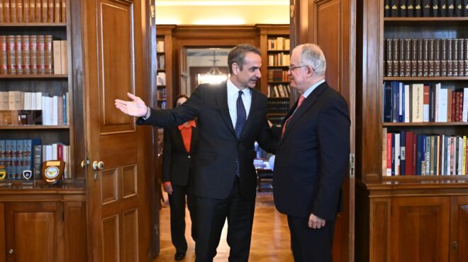 κυβέρνηση-το-παρασκήνιο-της-απόφασης-564120589