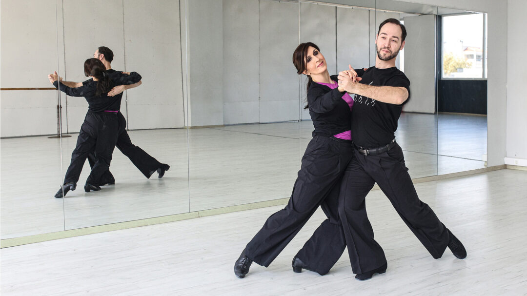 xoρεύω-βαλς-με-τον-ίδιο-τρόπο-που-χειρο-564144259