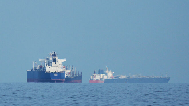 για-ποιους-ανοίγει-το-ιράν-τα-στενά-του-564145726