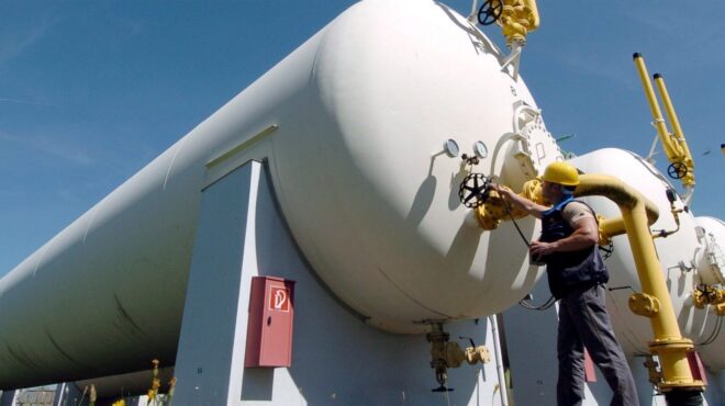 to-παρασκήνιο-με-το-πακέτο-στήριξης-564141193