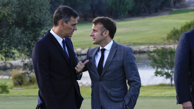 στην-ατζέντα-της-ε-ε-η-ρήτρα-κοινής-άμυ-564107587