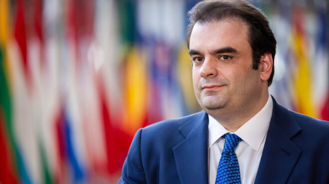 θεωρείο-γεύμα-στο-ελιζέ-564131293