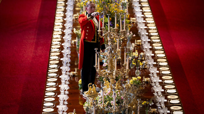 εχουμε-καλεσμένους-για-φαγητό-το-βράδ-564134437