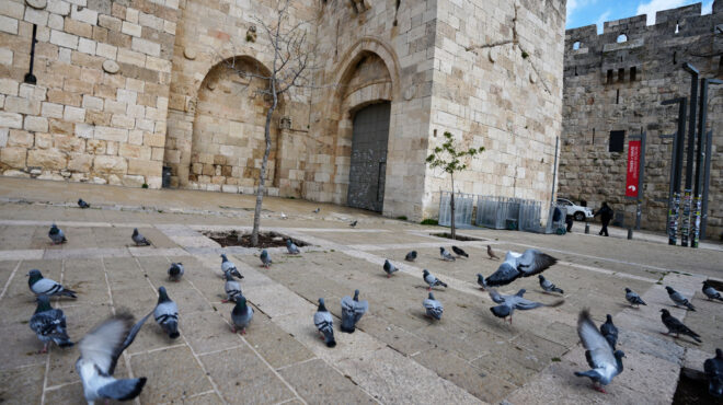 ερημη-πόλη-η-ιερουσαλήμ-λίγες-μέρες-πρ-564149629