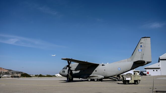 εντός-και-εκτός-από-το-ιράκ-μέσω-ιντσιρ-564138310