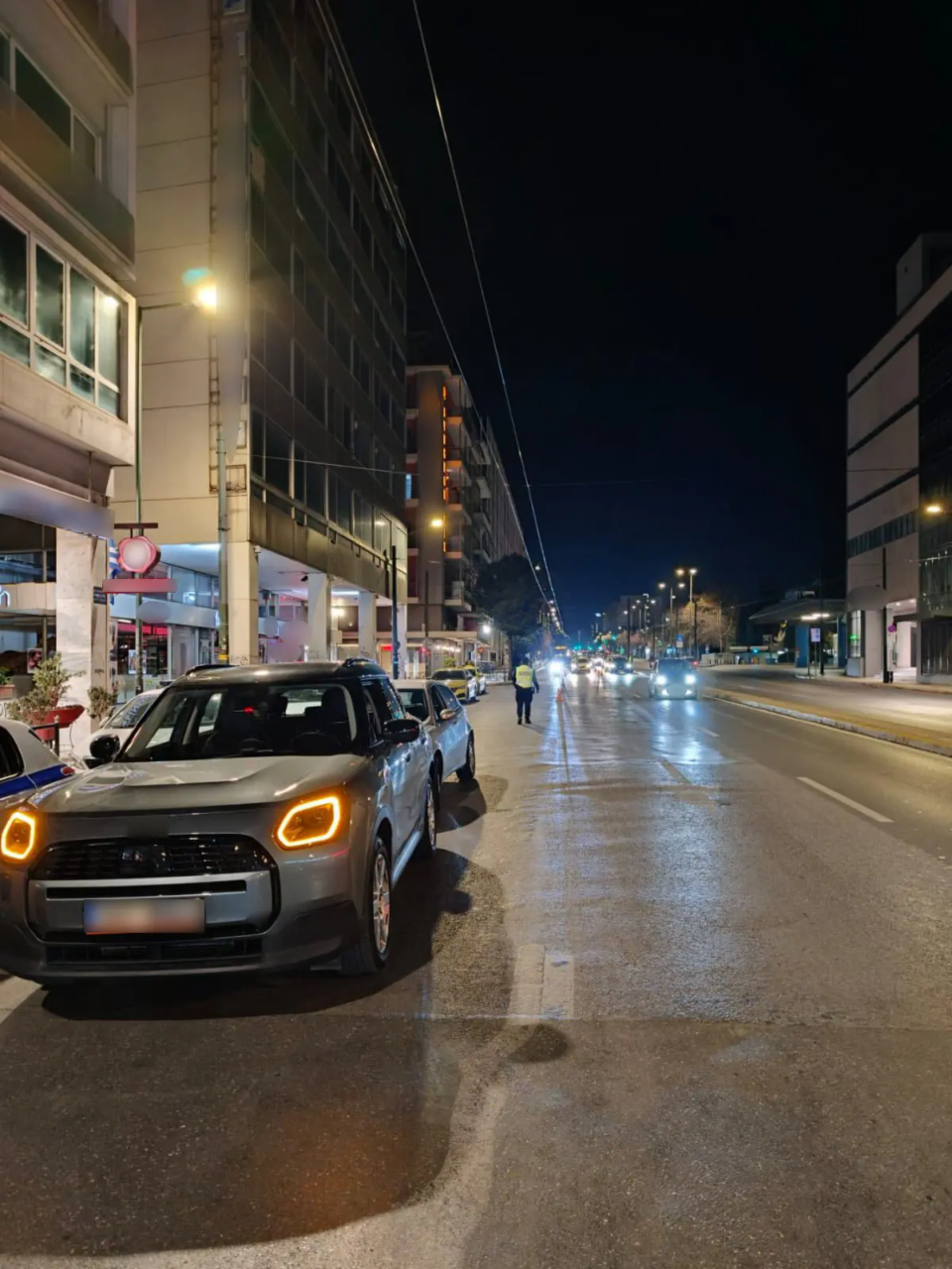 Ελεγχοι Τροχαίας: Παραβάτης ένας στους 6 οδηγούς ηλεκτρικών πατινιών-1