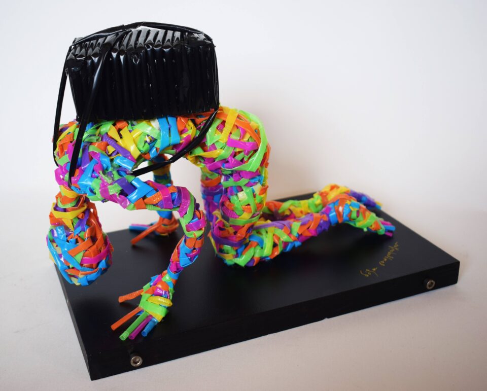 «Οι άνθρωποί μου»: Η τέχνη της επανάχρησης-3