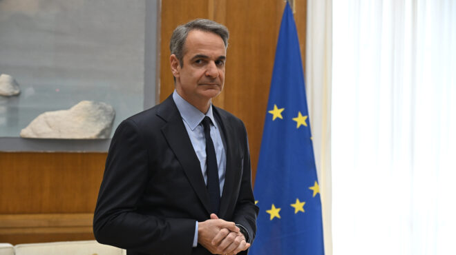 τηλεφωνική-επικοινωνία-μητσοτάκη-με-564111640