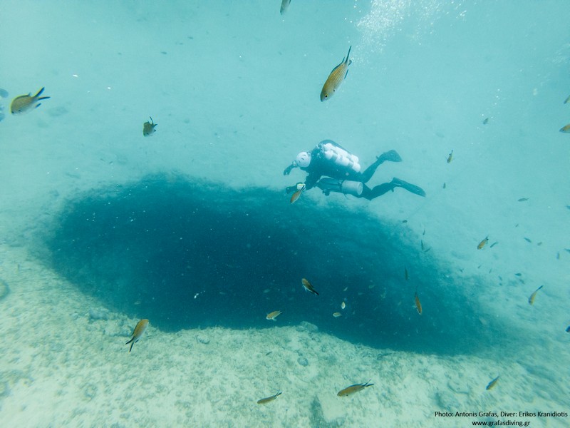 βίντεο-στα-έγκατα-του-πηγαδιού-της-β-564139897