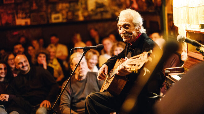 ο-κώστας-χατζής-ξετυλίγει-το-νήμα-της-ζ-564135478