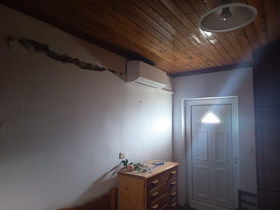 Ζημιές σε σπίτια και δεκάδες μετασεισμοί σε Ιωάννινα και Θεσπρωτία-2