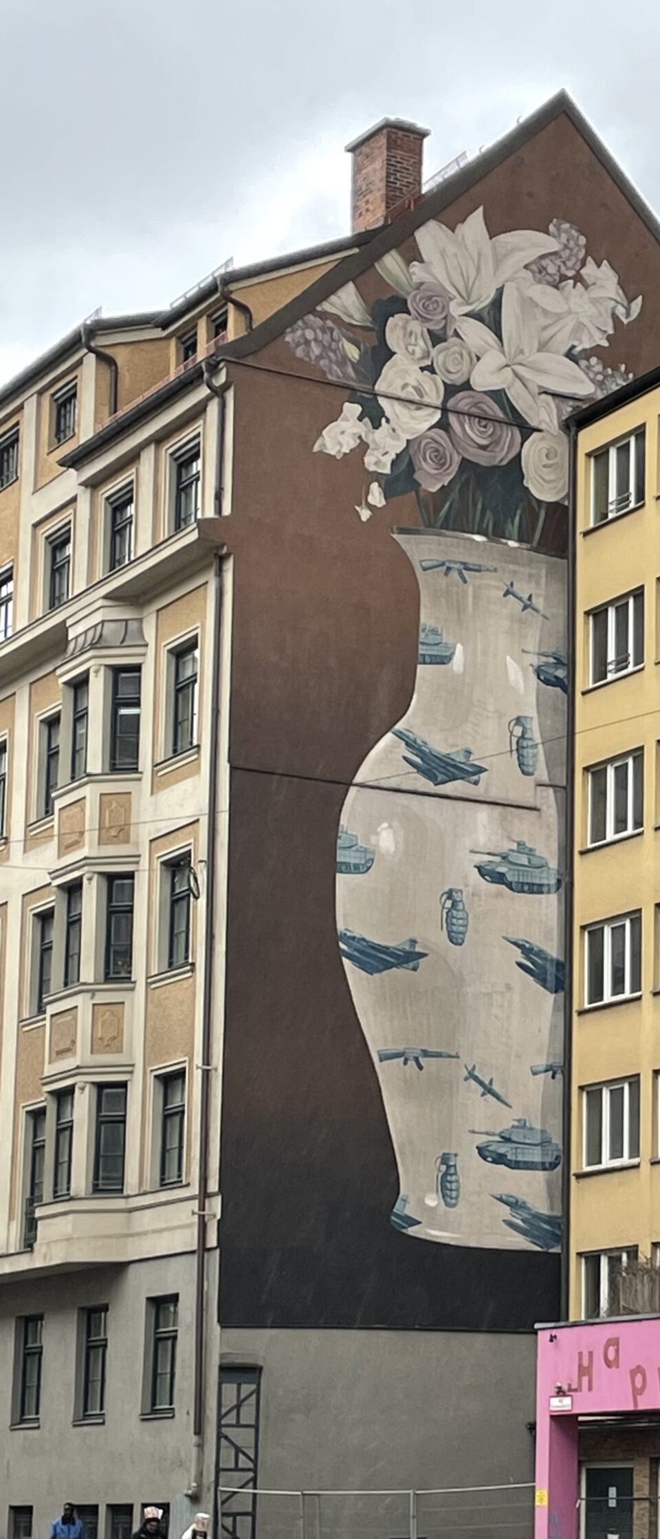 Street art στο Μόναχο: Οταν οι τοίχοι αφηγούνται την ιστορία της πόλης-4