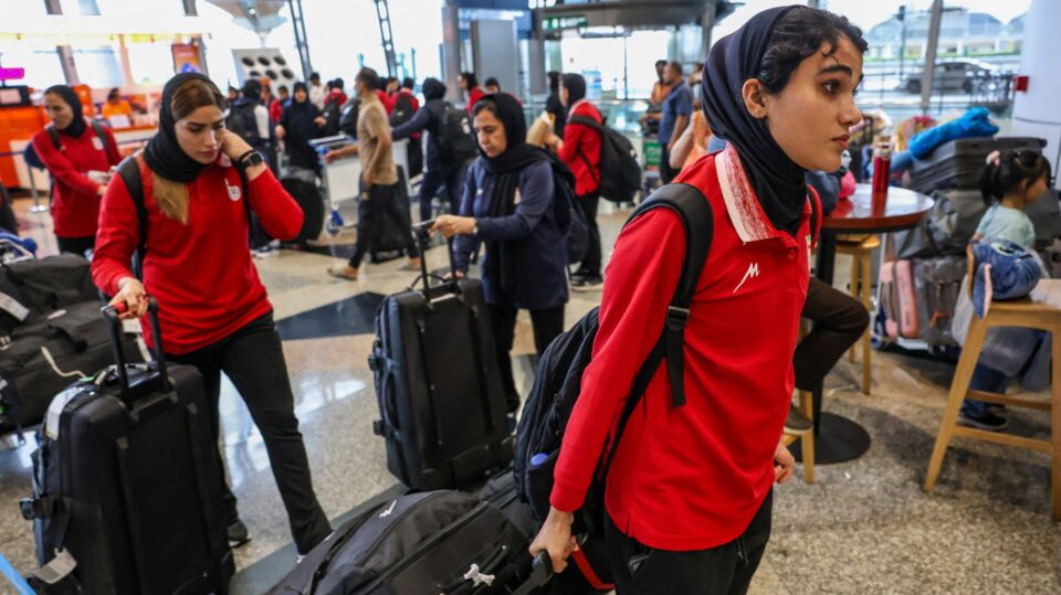 Ιράν: Η εθνική γυναικών επιστρέφει μετά την ανάκληση σχεδόν όλων των αιτήσεων ασύλου-1