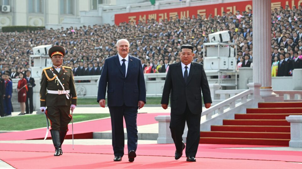 Βόρεια Κορέα: Συμφωνία φιλίας και συνεργασίας υπέγραψαν Κιμ και Λουκασένκο-1