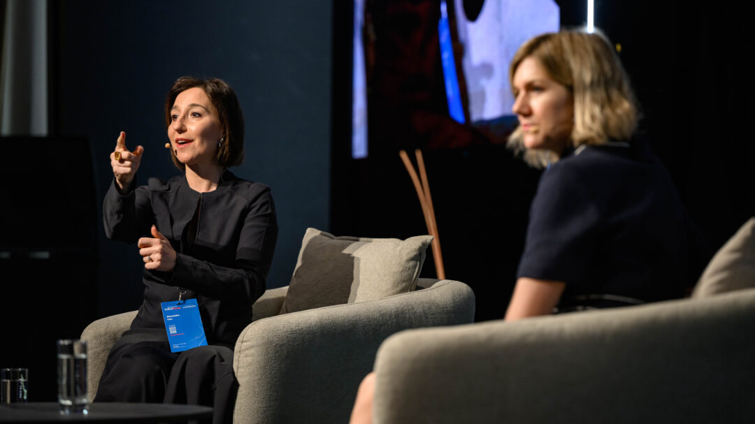 τεχνητή-νοημοσύνη-deepfakes-και-εμπιστοσύνη-564133681