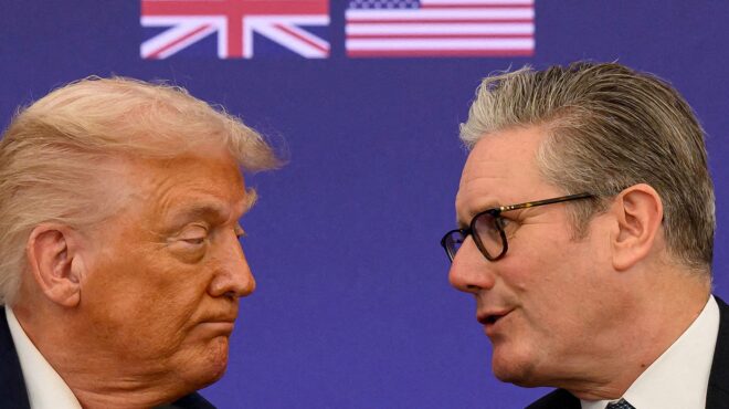 ο-στάρμερ-συζήτησε-με-τραμπ-και-κάρνεϊ-564127393