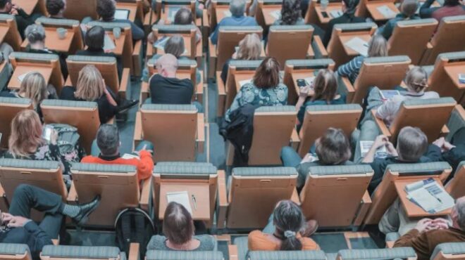 στη-φάκα-έξι-εκπαιδευτήρια-για-πτυχ-564141478