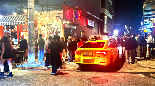 μαμά-φύγε-η-άτυπη-βάρδια-στις-σχολικ-564146218