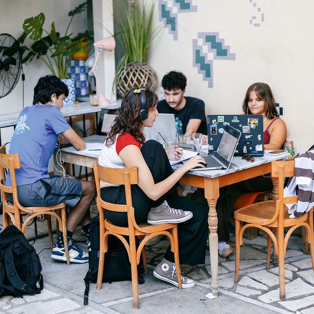 στις-εστίες-των-κιμμερίων-μια-μέρα-στη-564128203