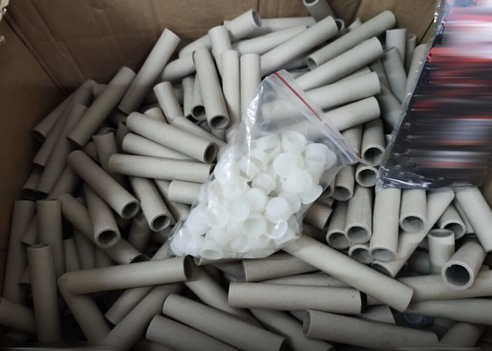 Αγιος Δημήτριος: 16χρονος κατασκεύαζε χιλιάδες κροτίδες στο δωμάτιό του-2