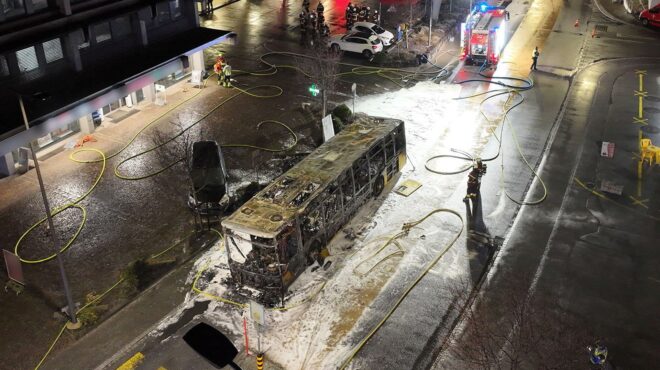 ελβετία-εξι-νεκροί-από-φωτιά-σε-λεωφορ-564119353