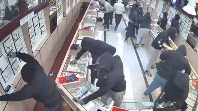 καλιφόρνια-συμμορία-άδειασε-κοσμη-564124498