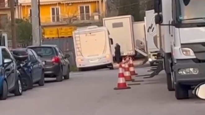 μπραντ-πιτ-στο-μενίδι-για-τα-γυρίσματα-564128653