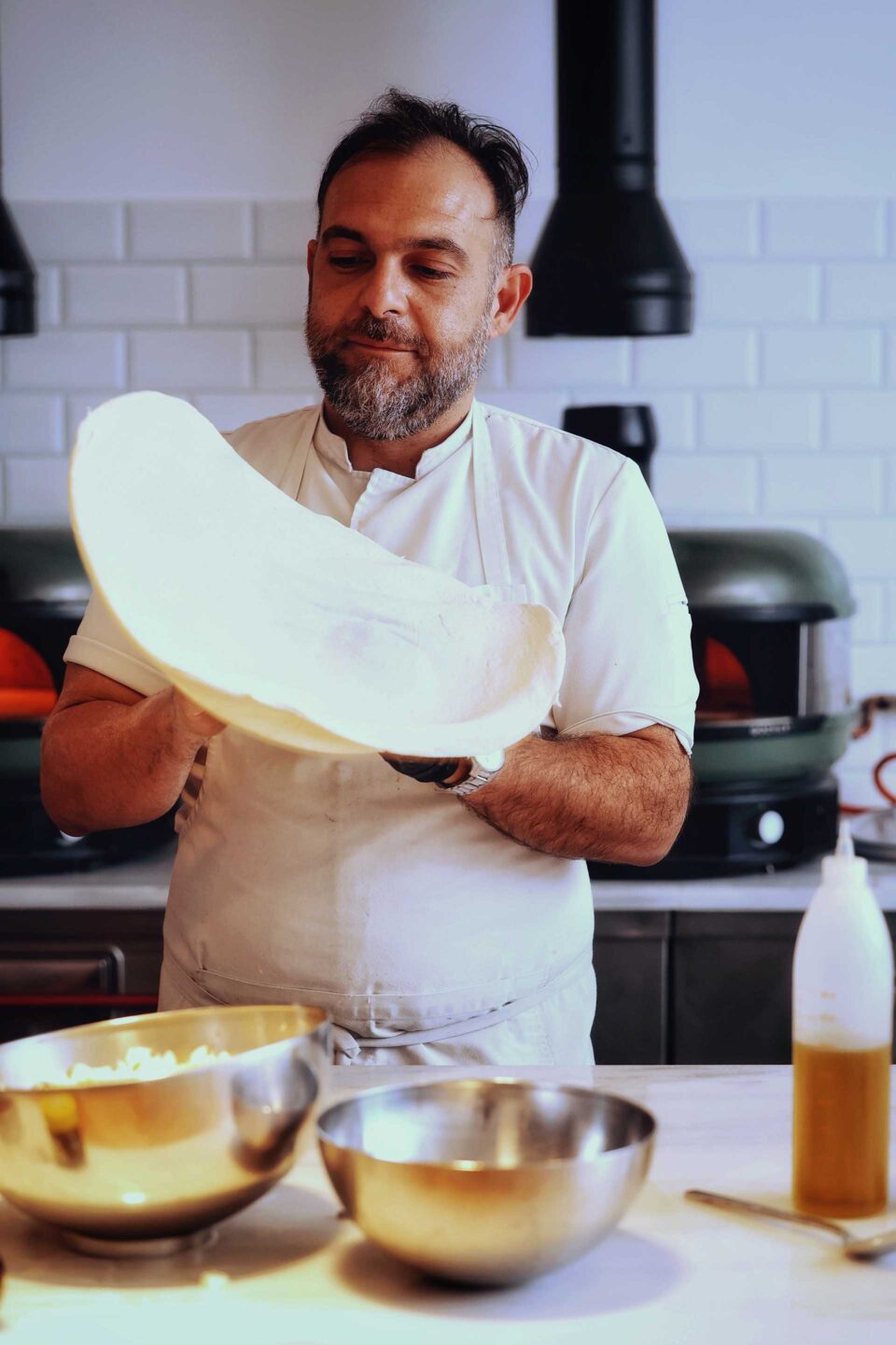 Η ναπολιτάνικη πίτσα του Σταύρου Τσάμη στη Φωκίωνος Νέγρη-2