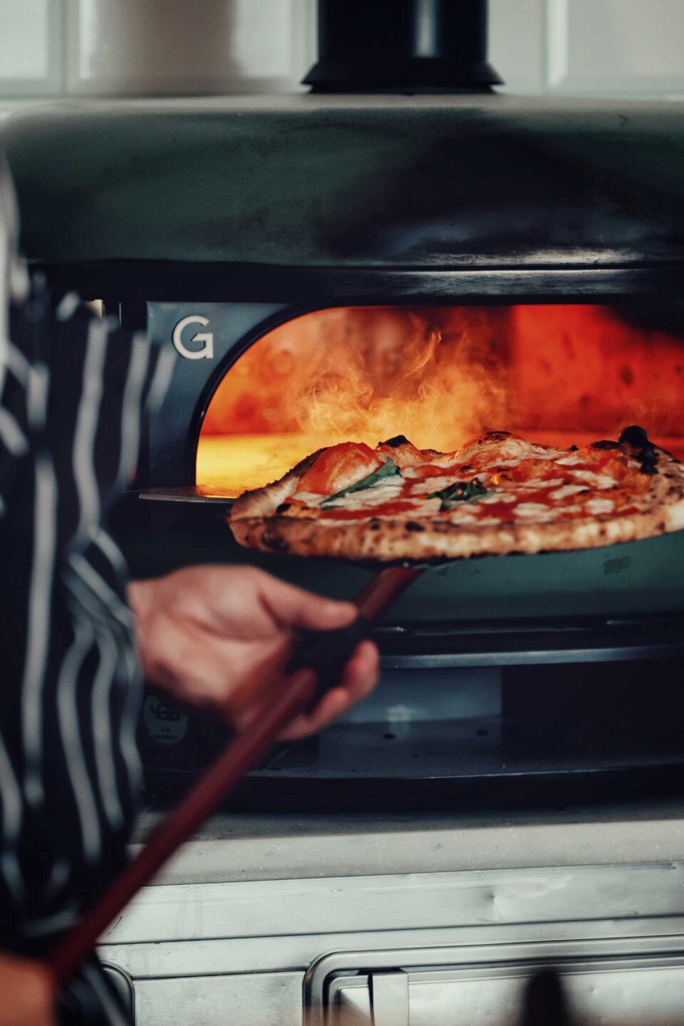 Η ναπολιτάνικη πίτσα του Σταύρου Τσάμη στη Φωκίωνος Νέγρη-4