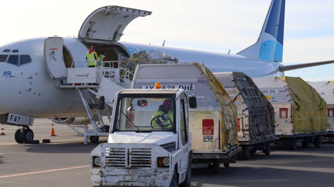 βροχή-δεμάτων-από-την-κίνα-στον-δαα-564145906