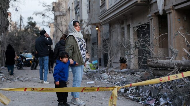 τρία-ερωτήματα-για-τις-εξελίξεις-την-ε-564104512